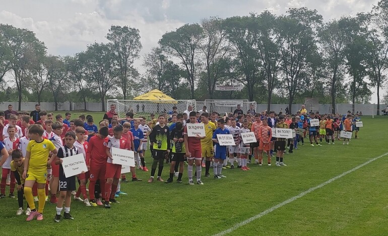 Održan 6. Međunarodni dečiji turnir u fudbalu u Ravnom Selu